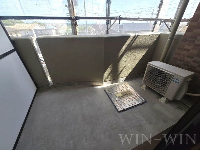 キャッスル本郷のバルコニー