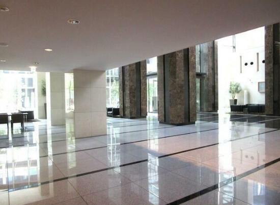 大崎ウエストシティタワーズE棟のロビー