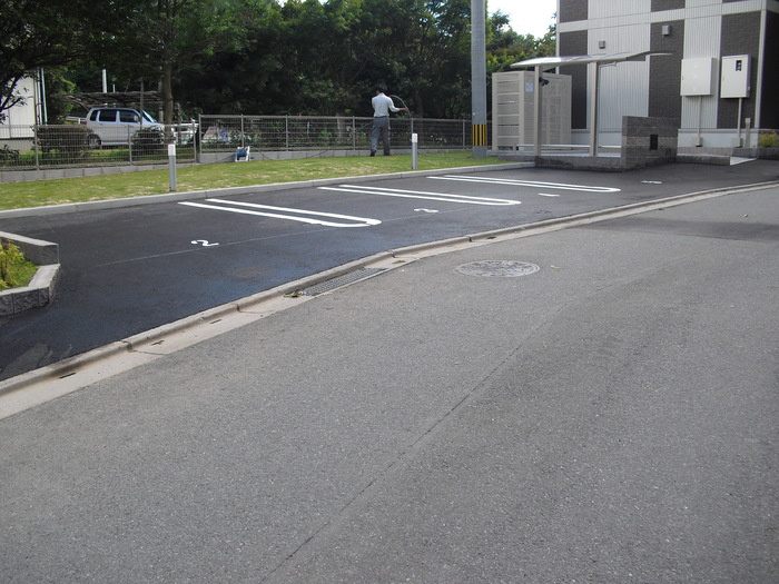 T-Wynn A棟の駐車場