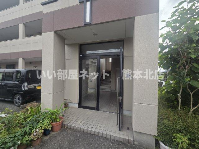 GENTLY麻生田のエントランス