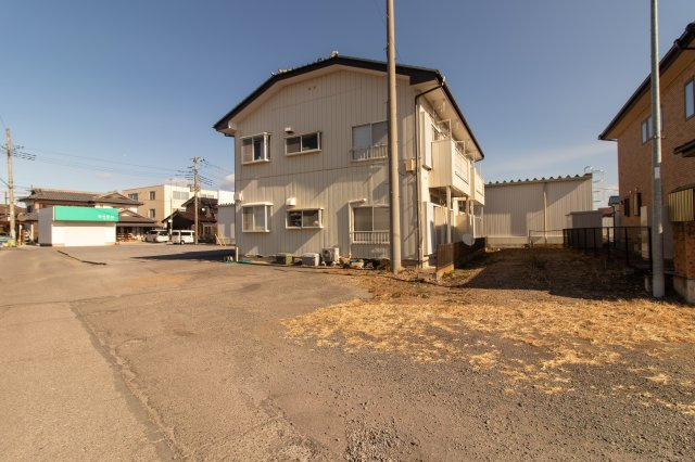 太田市台之郷町の一棟アパートの外観