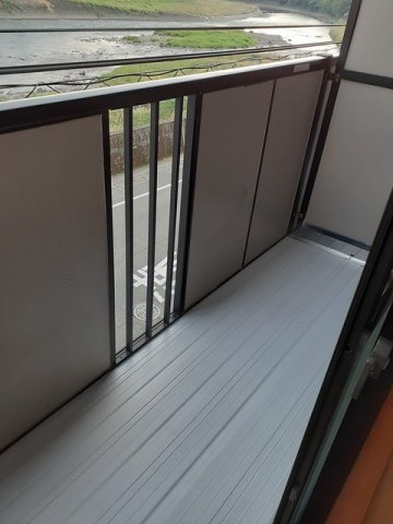 サンシャインハイツのバルコニー