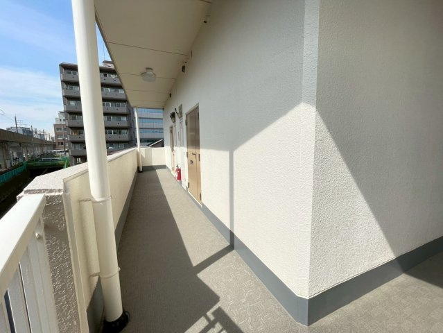 コーポとつかのエントランス