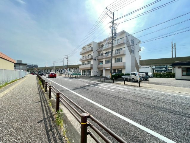 コーポとつかの外観