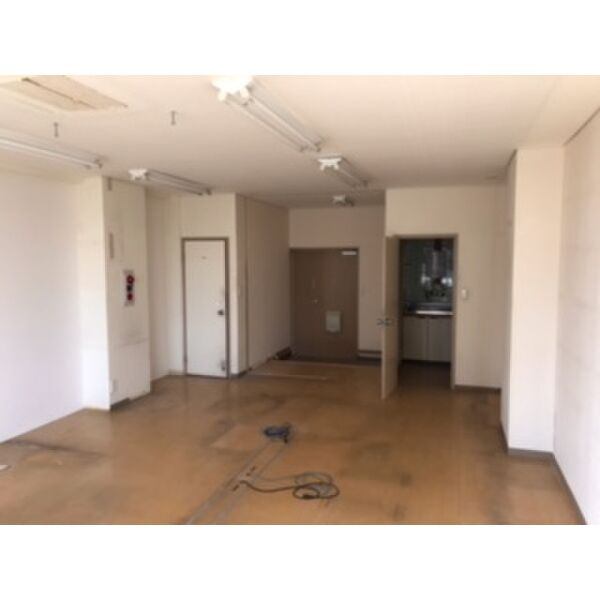 コーポとつかの内装