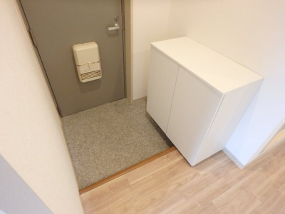 【玄関】 | キングコーポラスⅡ | シンプルで使いやすい玄関です