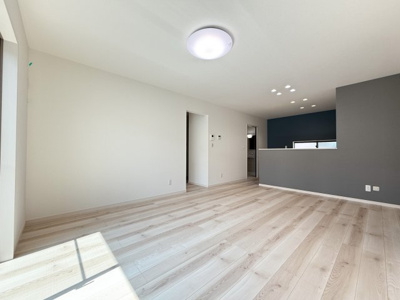 【居間・リビング】