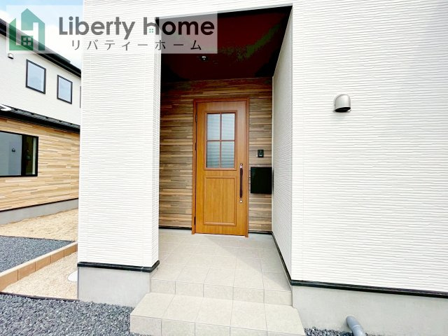 水戸市河和田町1期　新築戸建　4号棟のエントランス