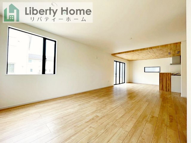 水戸市河和田町1期　新築戸建　4号棟の居間・リビング