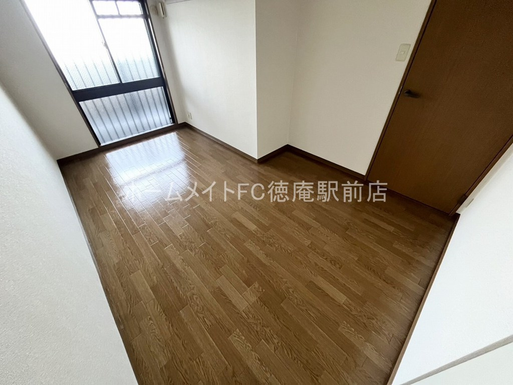 大阪市鶴見区浜３丁目の賃貸マンションの洋室