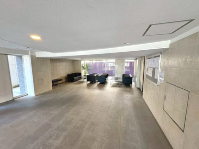 【ロビー】 | 上野芝レジデンス　ディライトコート | 【即日見学予約可能】ネット予約も受け付けております！直前でネット予約締切に間に合わない場合は、お気軽にお電話ください♪