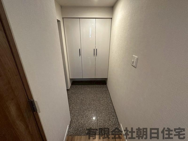 【玄関】 | グランフォレスト黒田町 | シューズボックス完備です