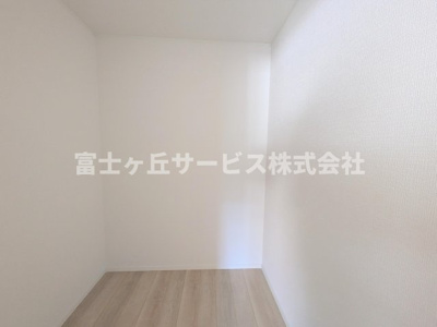 【収納】 | 浜松市中央区河輪町 新築一戸建て 1号棟 | ウォークインクローゼットです