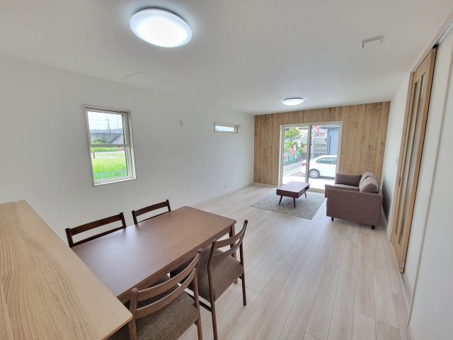 粟Ⅲ・新築戸建の居間・リビング