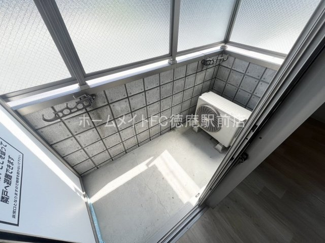 東大阪市楠根２丁目の賃貸マンションのバルコニー