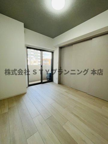 仲介手数料０円！ポルタニグライーストの洋室