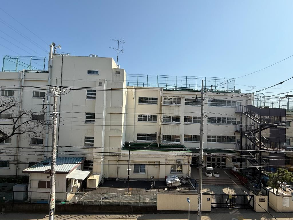 秀和都立大レジデンスの展望