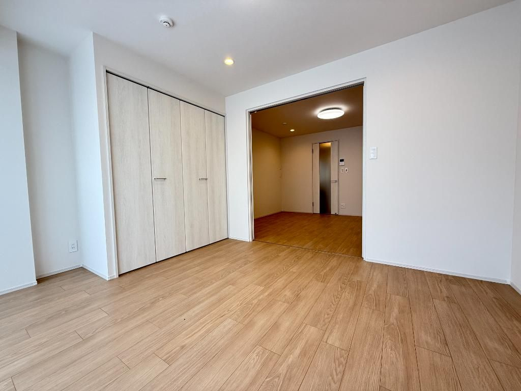 秀和都立大レジデンスの洋室