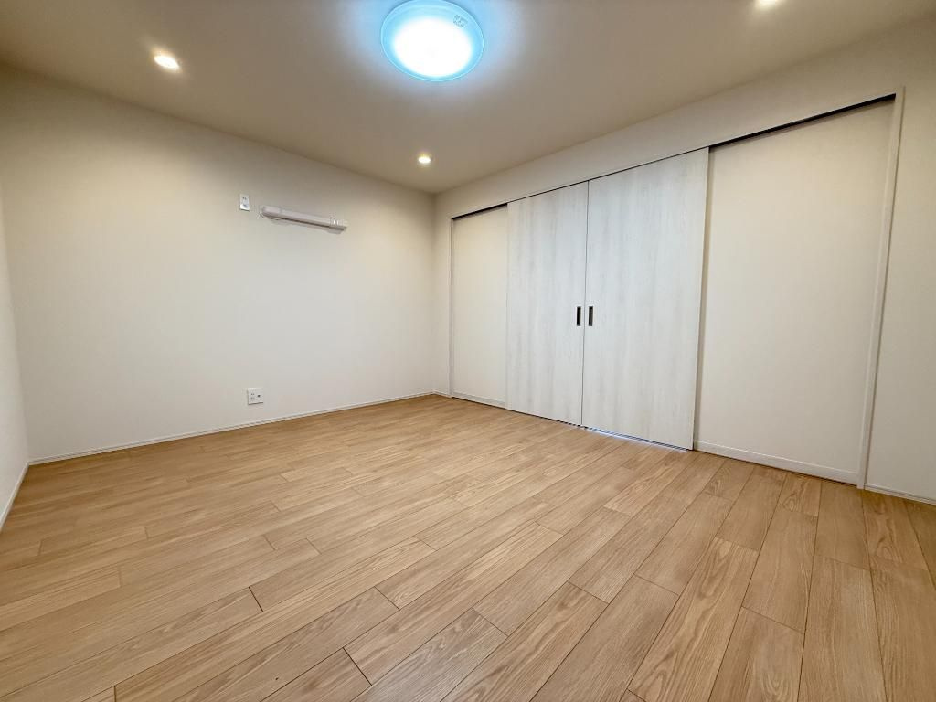 秀和都立大レジデンスの洋室