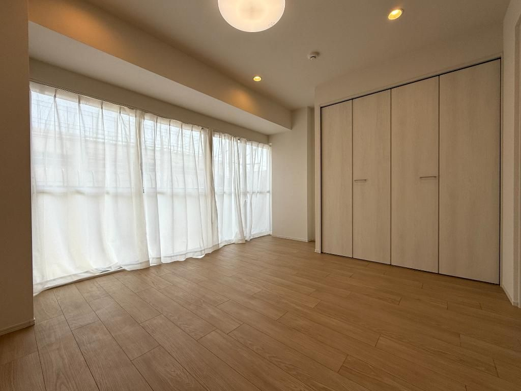 秀和都立大レジデンスの洋室