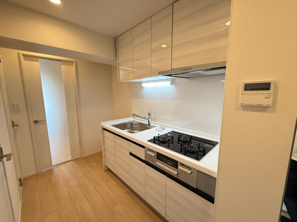 秀和都立大レジデンスのキッチン