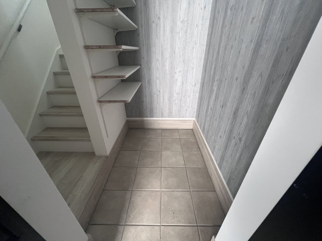 アリビア旭が丘の玄関