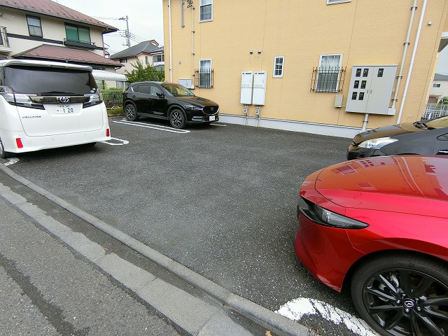 セイバリースマイルの駐車場