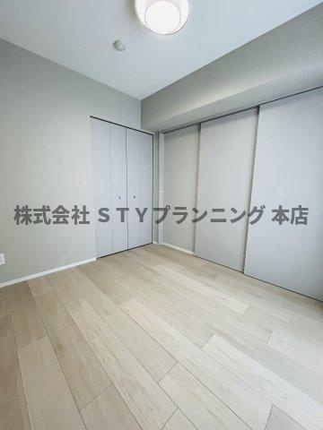 仲介手数料０円！ポルタニグライーストの洋室