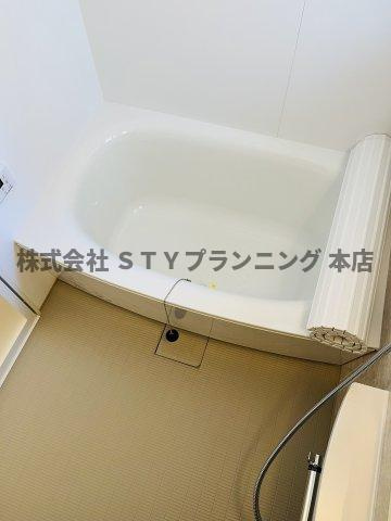 仲介手数料０円！ポルタニグライーストの浴室