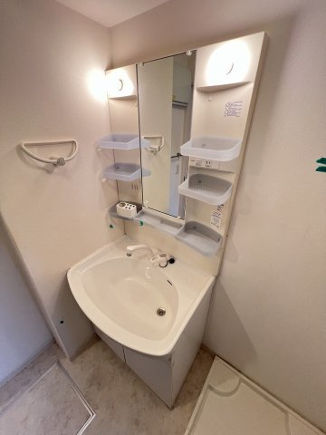 寿風の独立洗面台