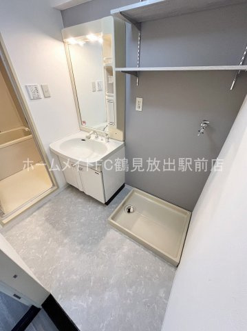大阪市鶴見区諸口６丁目の賃貸マンションの洗面所