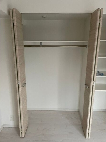 サムティ江坂レガーロの収納