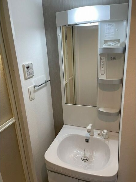 サムティ江坂レガーロの洗面所