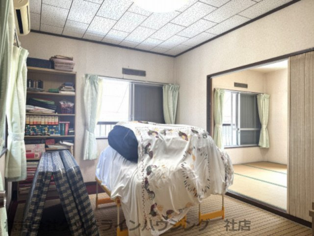 西脇市西脇店舗付き住宅の和室|2階東側和室