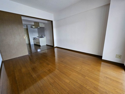 【居間・リビング】 | 小田原ウェルコート | ※室内写真は参考です