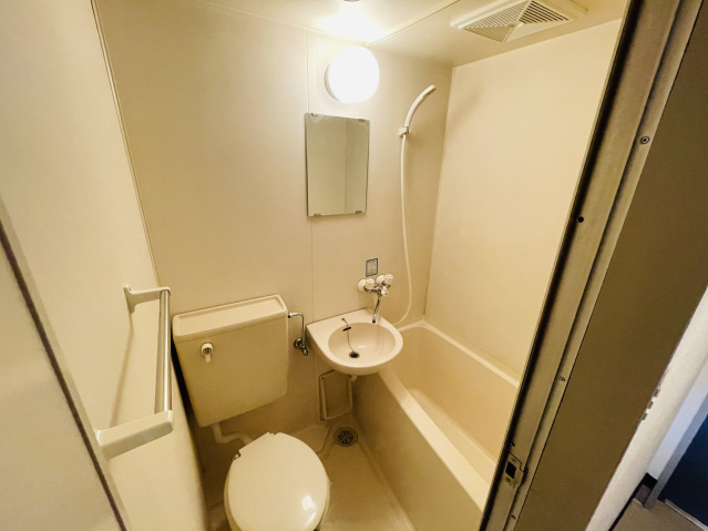 ラ・ポルト旭の浴室|ゆったり過ごせるお風呂です