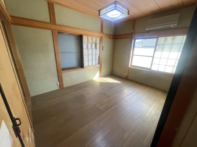 横浜新町１丁目　中古戸建の洋室