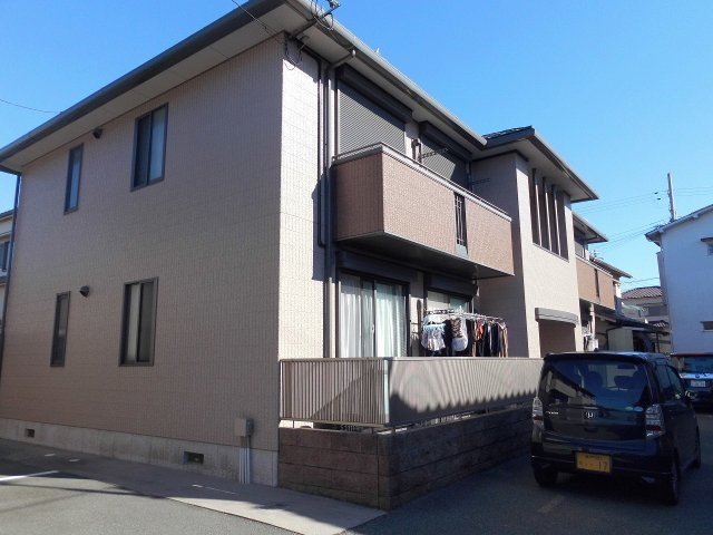 シャーメゾンアナナス