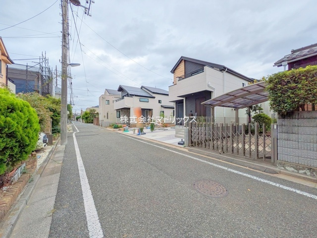 練馬区早宮4丁目　多様な間取りプラン　快適エリア限定4棟の前面道路含む現地写真