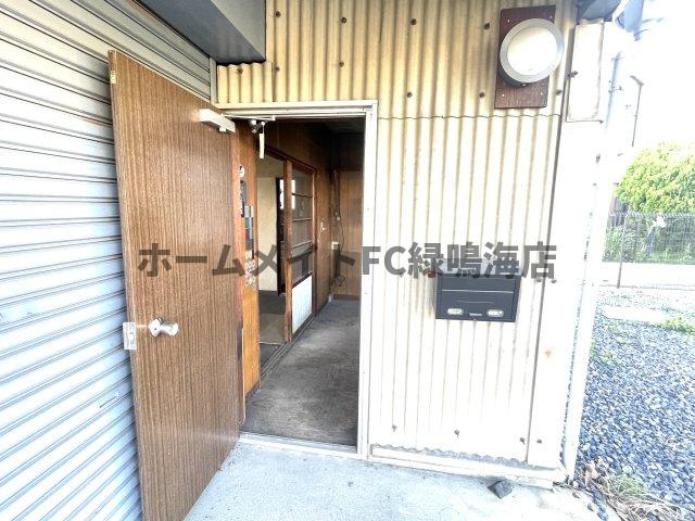 桃山町貸倉庫の外観