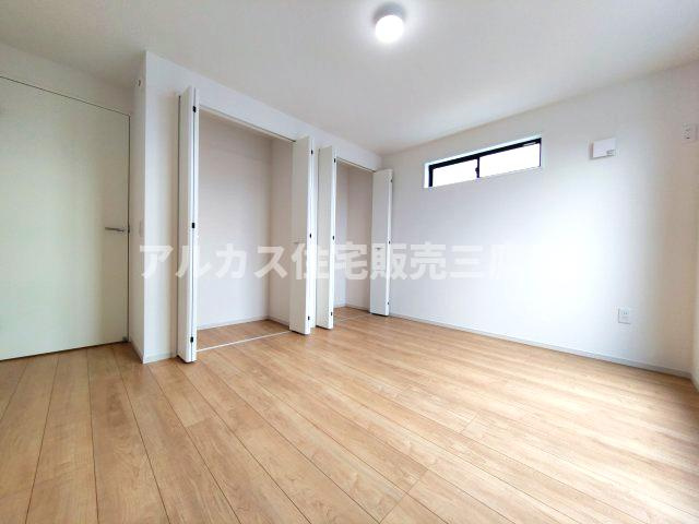 【内覧動画公開中！】三鷹市大沢４丁目 京王線 調布駅 新築戸建の洋室