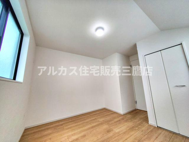 【内覧動画公開中！】三鷹市大沢４丁目 京王線 調布駅 新築戸建の洋室