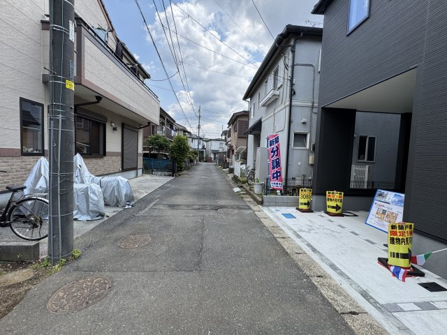 柏市篠籠田新築戸建（篠籠田６期）の前面道路含む現地写真|北側前面道路