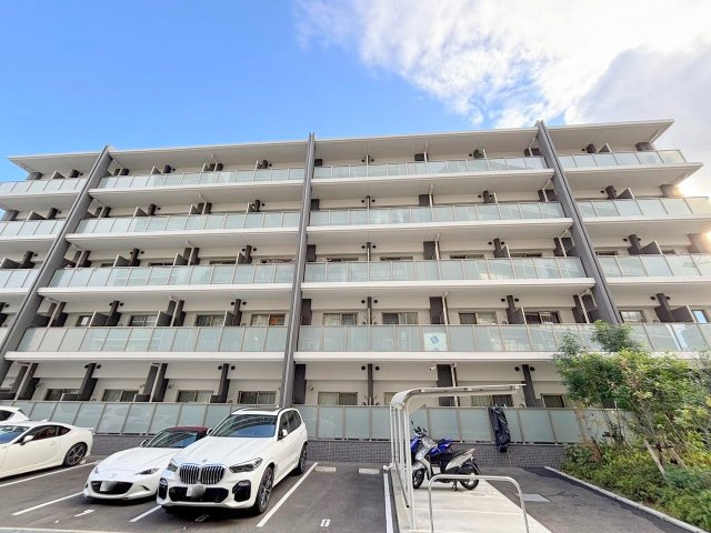 ファステート大阪マジョリティの外観