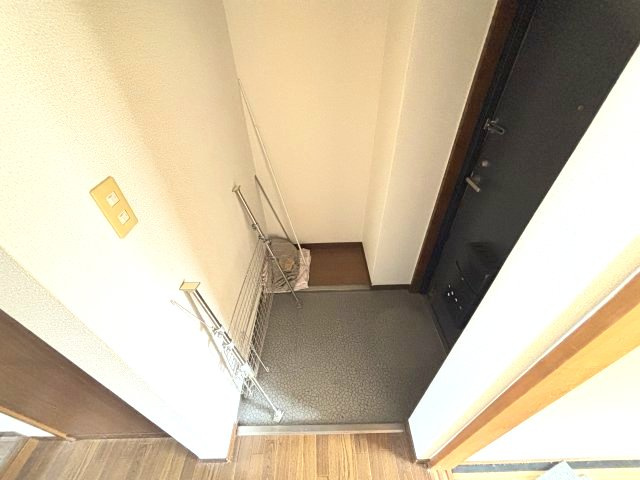 聖ソレアードA棟の玄関