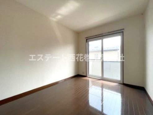 サンヴェルデ西大通 Dの洋室