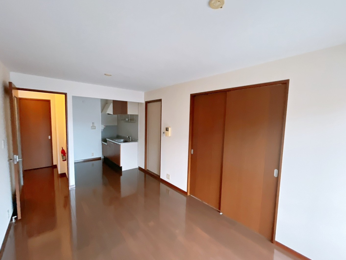 サンヴェルデ西大通 Dの居間・リビング