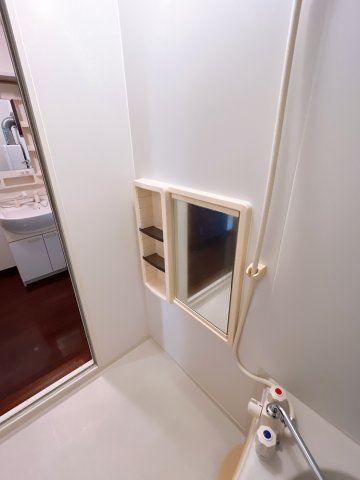 サンヴェルデ西大通 Dの浴室