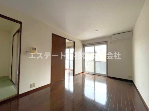 サンヴェルデ西大通 Dの居間・リビング