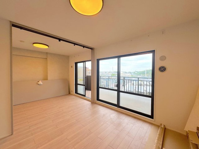 【居間・リビング】 | 室内フルリフォーム完了／マイキャッスル三ツ境Ⅱ